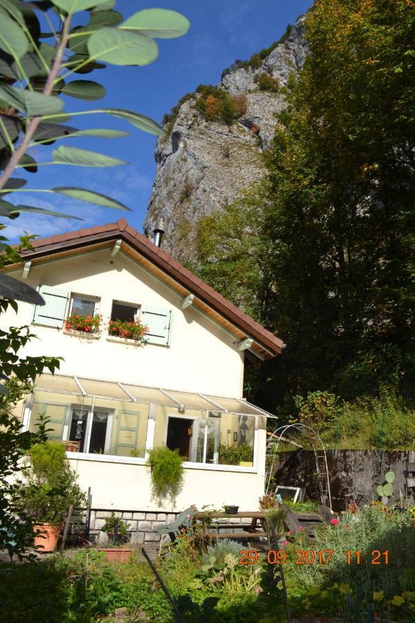 Chambre D'Hotes "Le Moulin" โธนส์ ภายนอก รูปภาพ